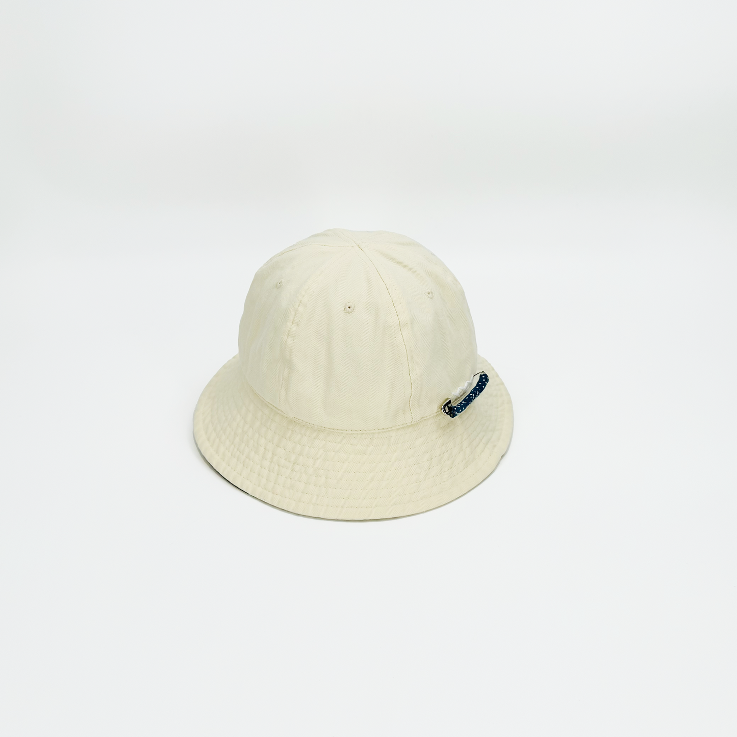 Bucket LIK00018