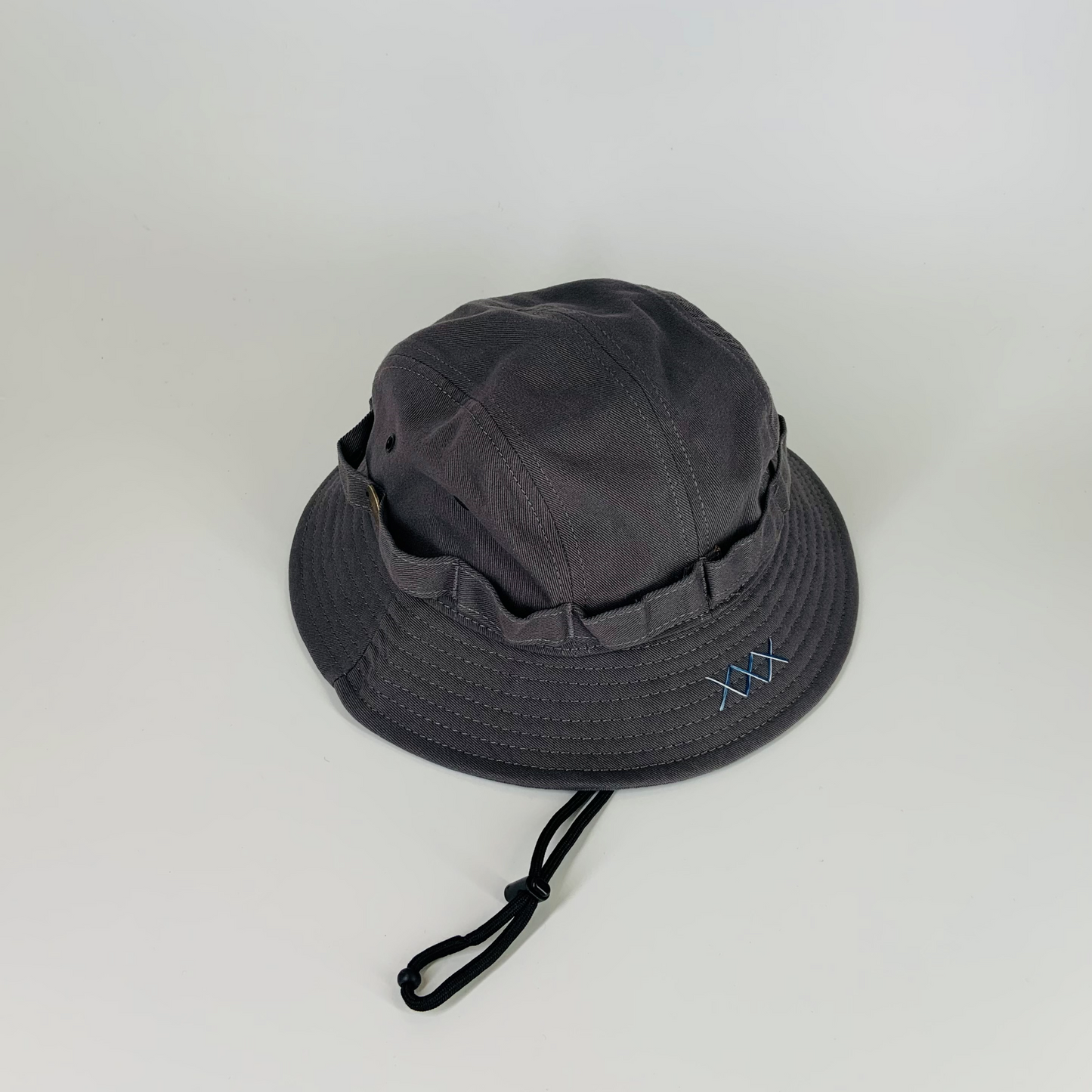 Bucket LIG00017